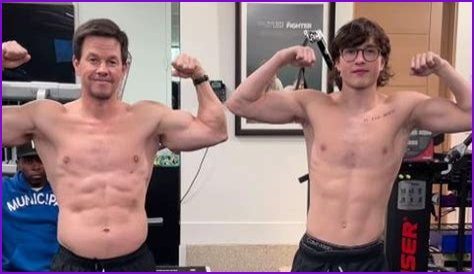 Mark Wahlberg's 30 lbs Weight Gain in 2022!